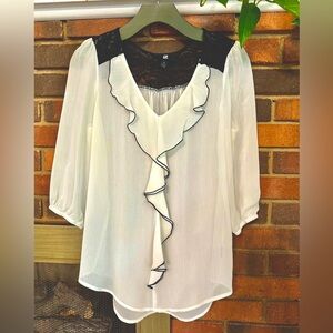 IZ Byer  off white ruffle front blouse size Medium